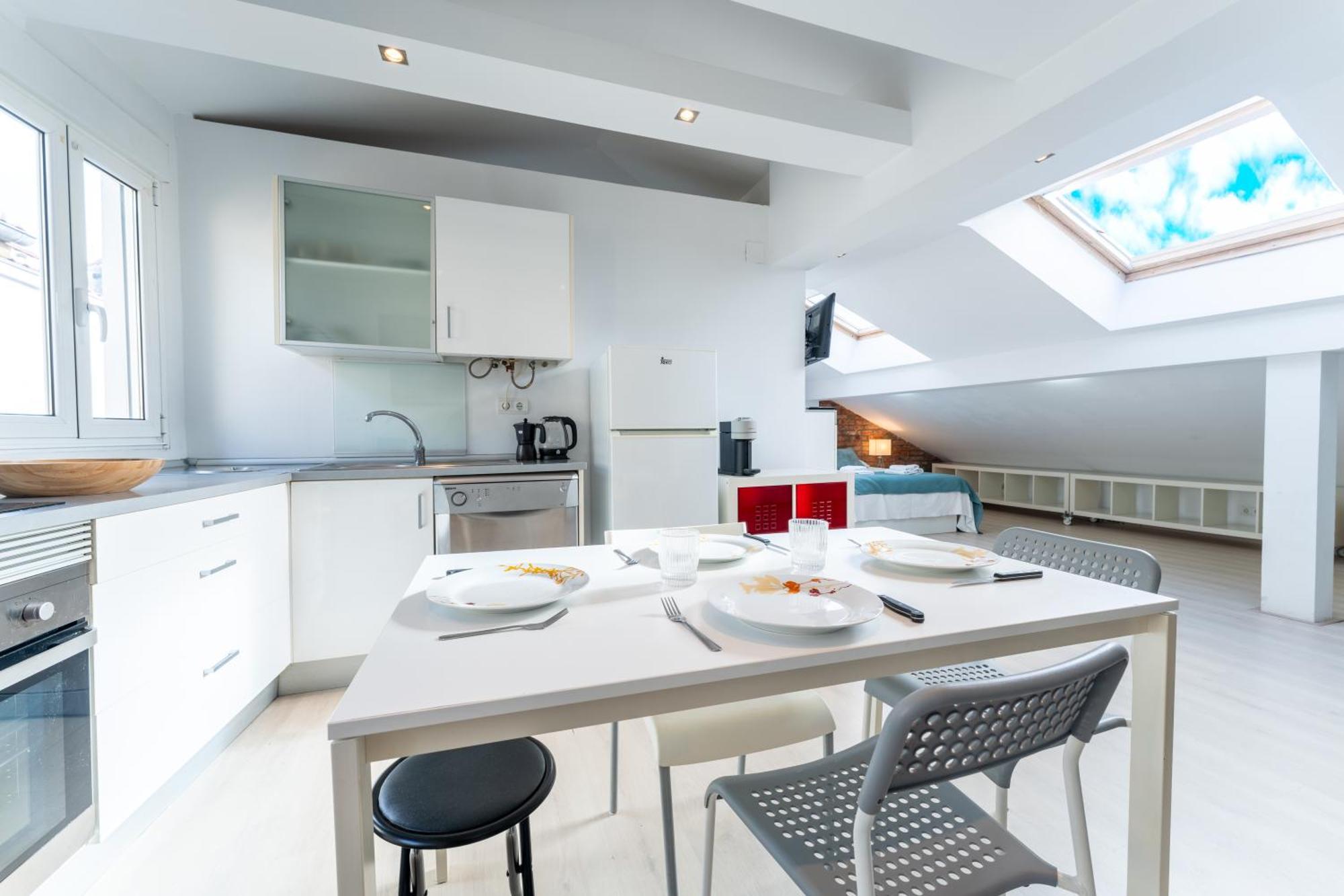 Loft En Calle Emblematica By Urbanhosting Santander Buitenkant foto